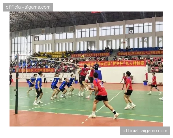 台山九人排球赛每一次精彩得分都引爆全场热情，掌声与喝彩声交织